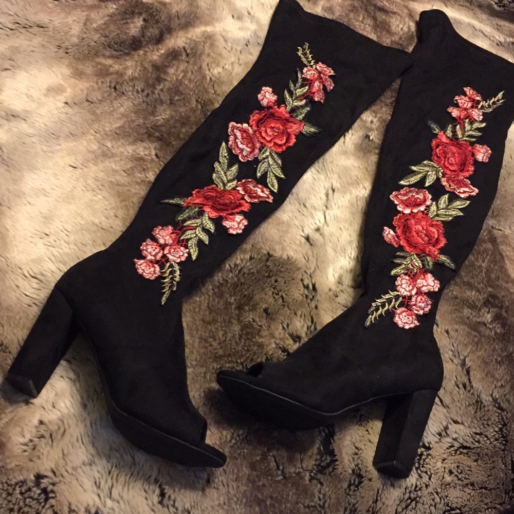 ❗️BOGO 1/2❗️ Over the knee suade boots w/ floral